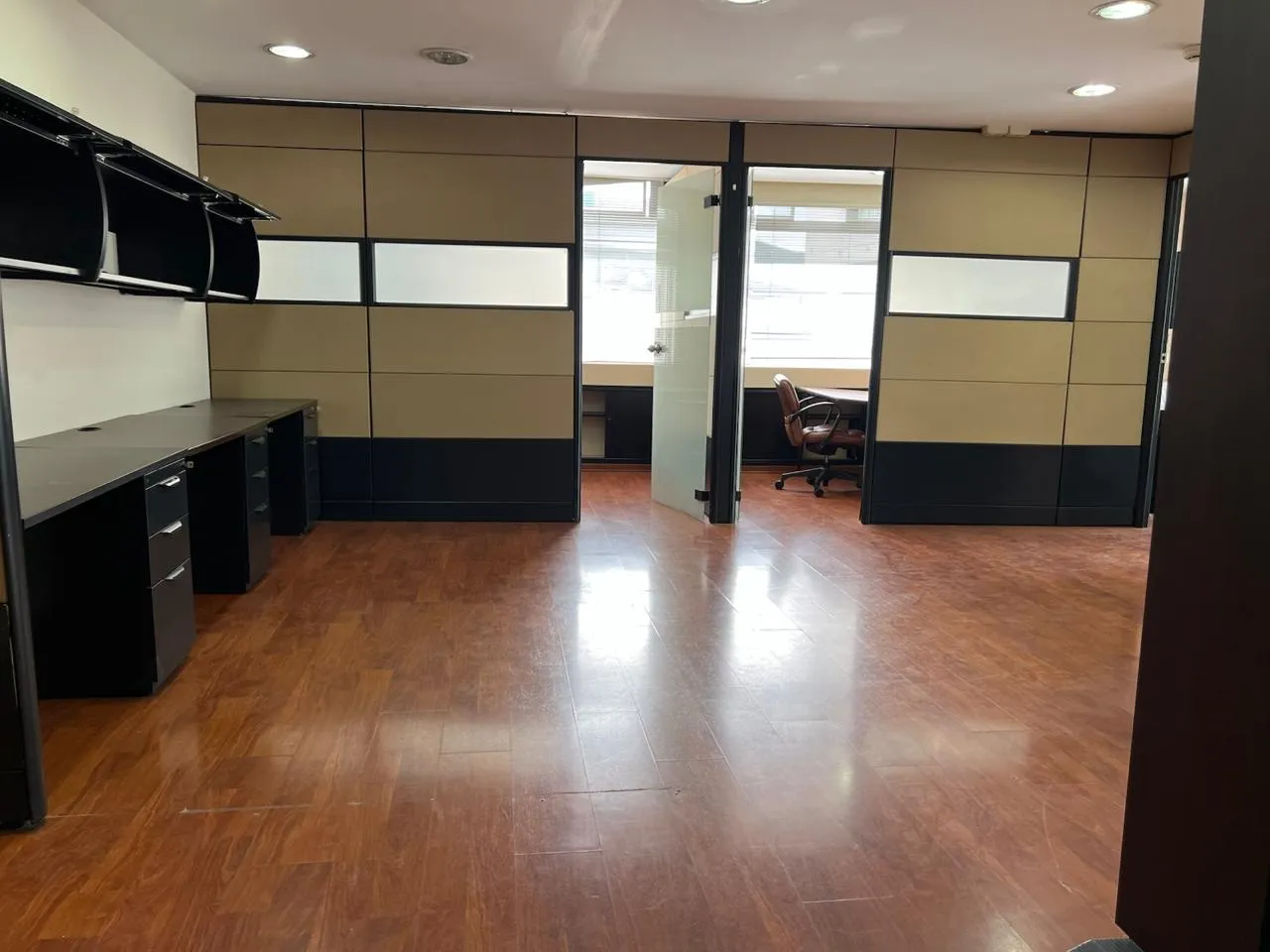 Oficina Alisal 303 — foto 3 de 12