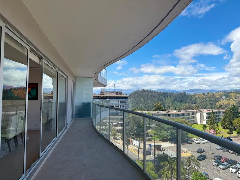 Departamento en alquiler en González Suárez, Quito