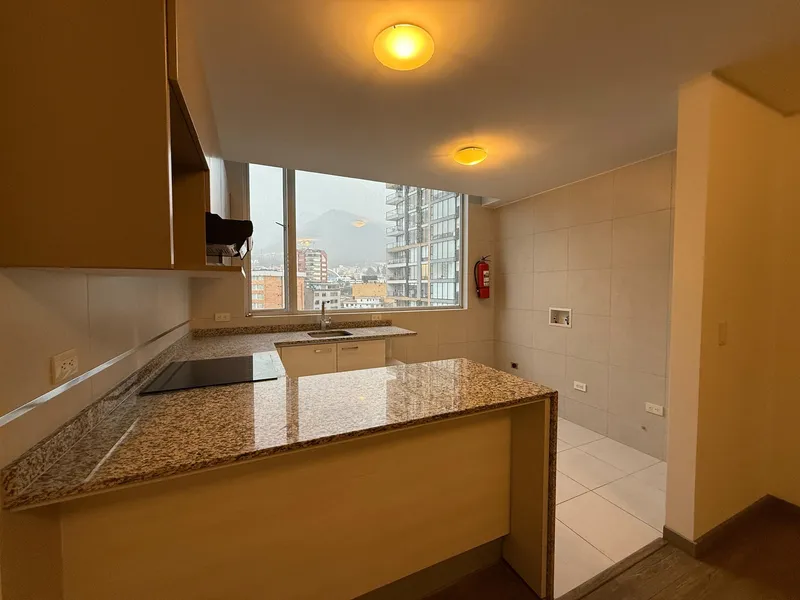 Suite en venta en La Carolina, Quito — foto 2 de 14