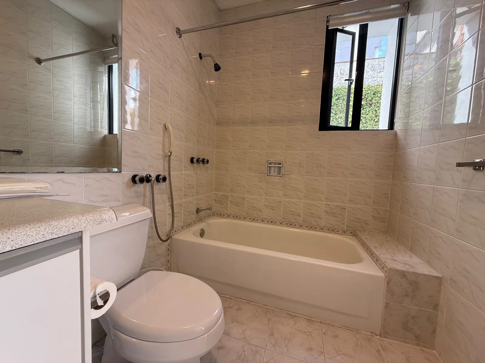 Departamento en alquiler en González Suárez — foto 19 de 24