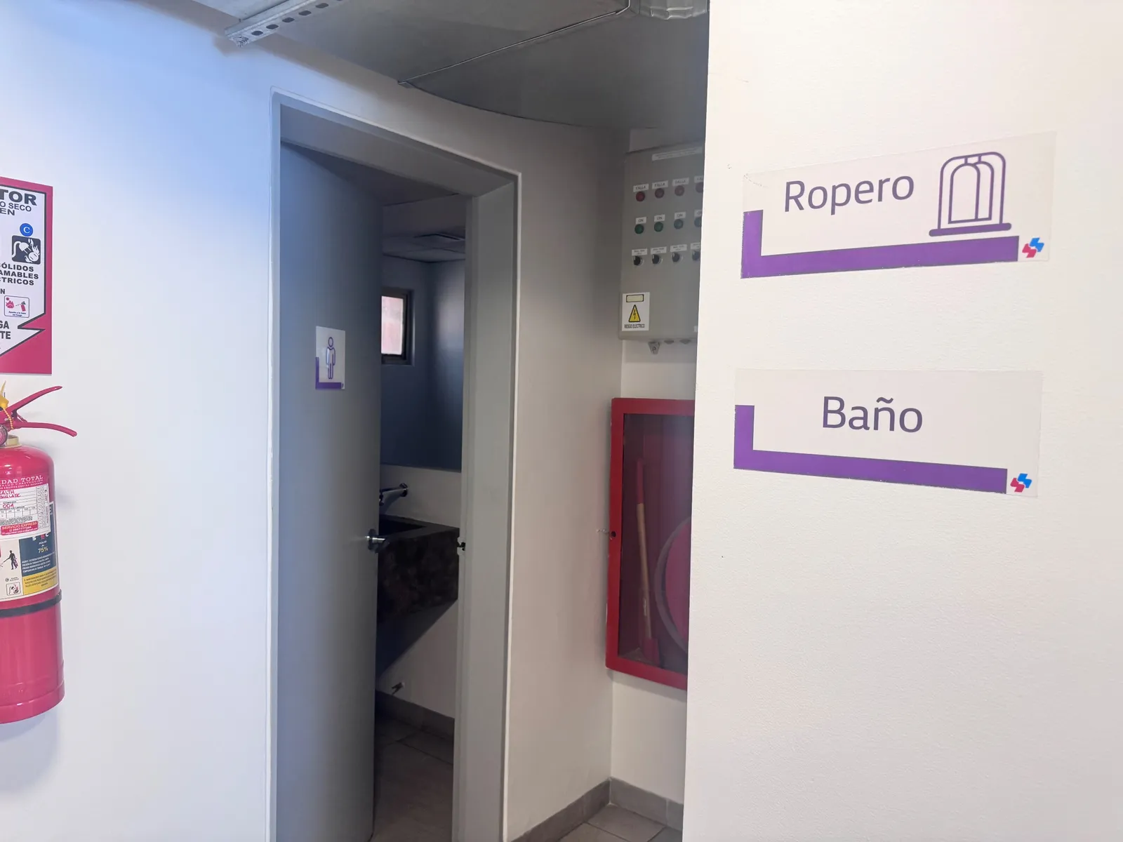 Oficina en alquiler en República del Salvador — foto 9 de 25