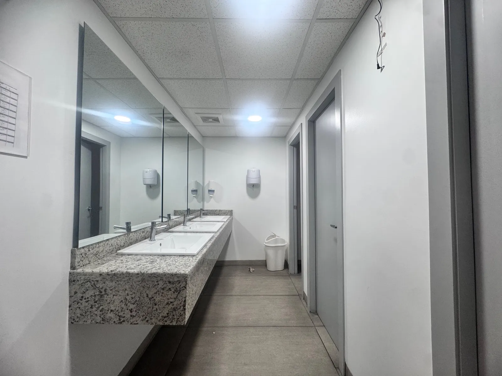 Oficina en alquiler en República del Salvador — foto 6 de 10