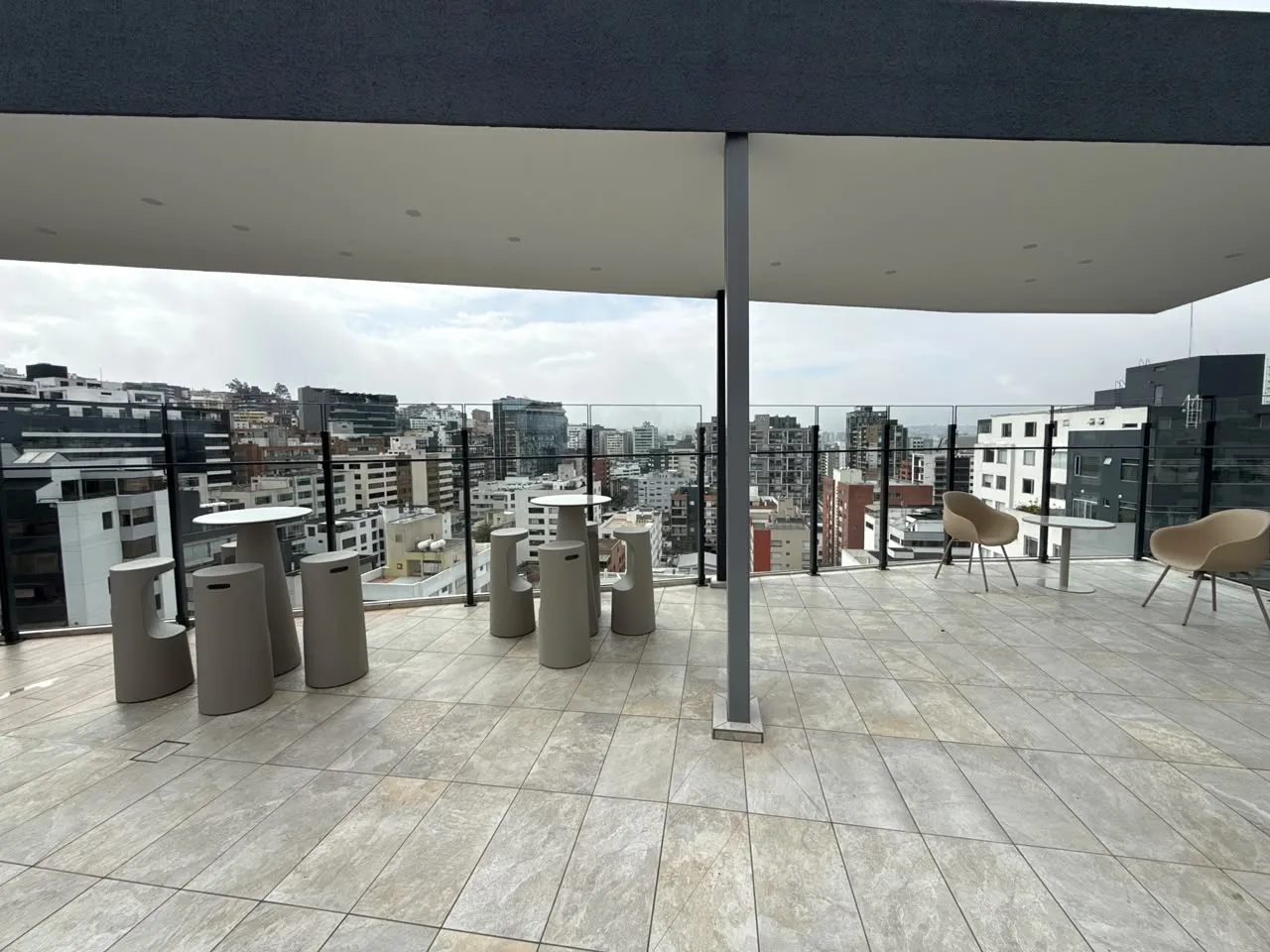 Suite en venta en República del Salvador, Quito — foto 18 de 19
