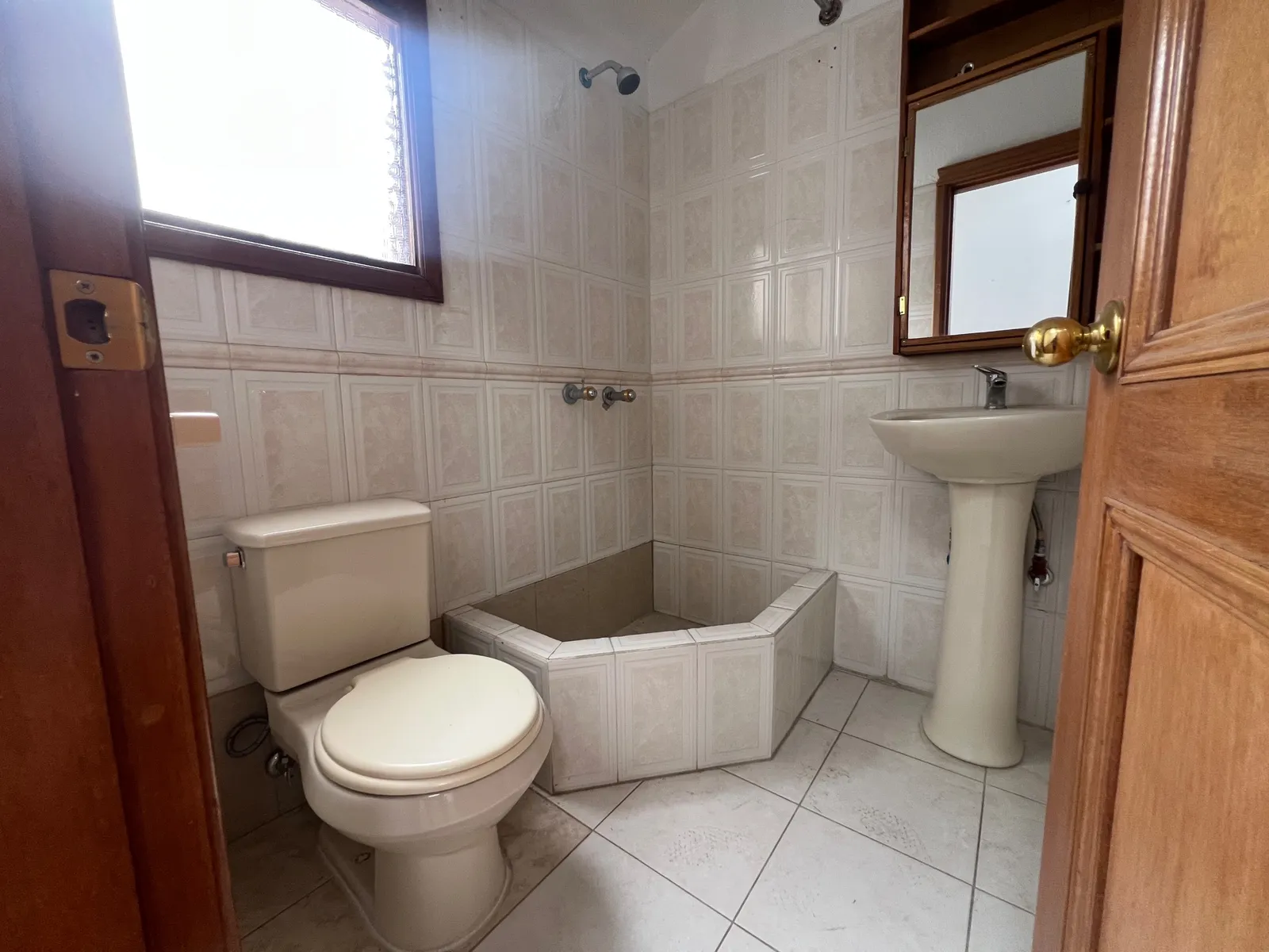 Casa en alquiler en San Rafael, Quito — foto 15 de 20