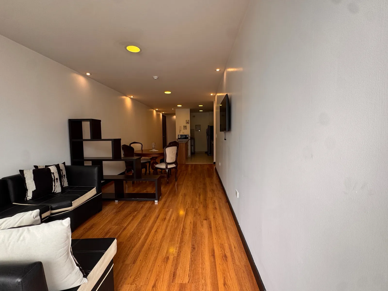 Departamento en alquiler en República del Salvador, Quito — foto 7 de 16