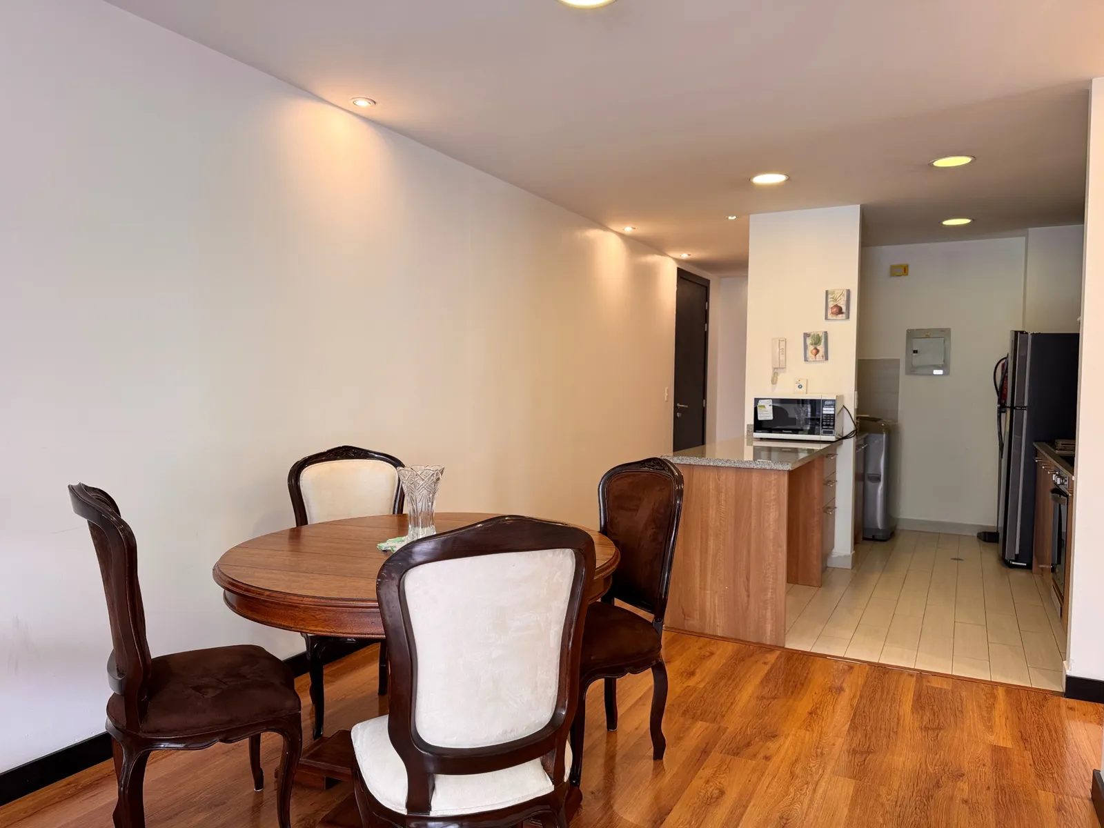 Departamento en alquiler en República del Salvador, Quito — foto 9 de 16