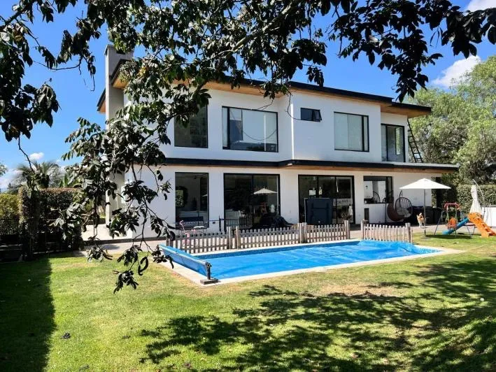 Casa en venta en Puembo, Quito — foto 2 de 10