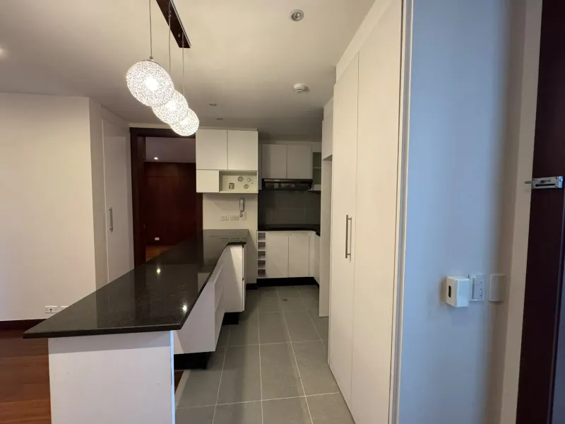 Suite en alquiler en Avenida González Suárez, Quito — foto 3 de 7
