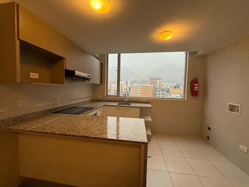 Suite en alquiler en La Carolina, Quito