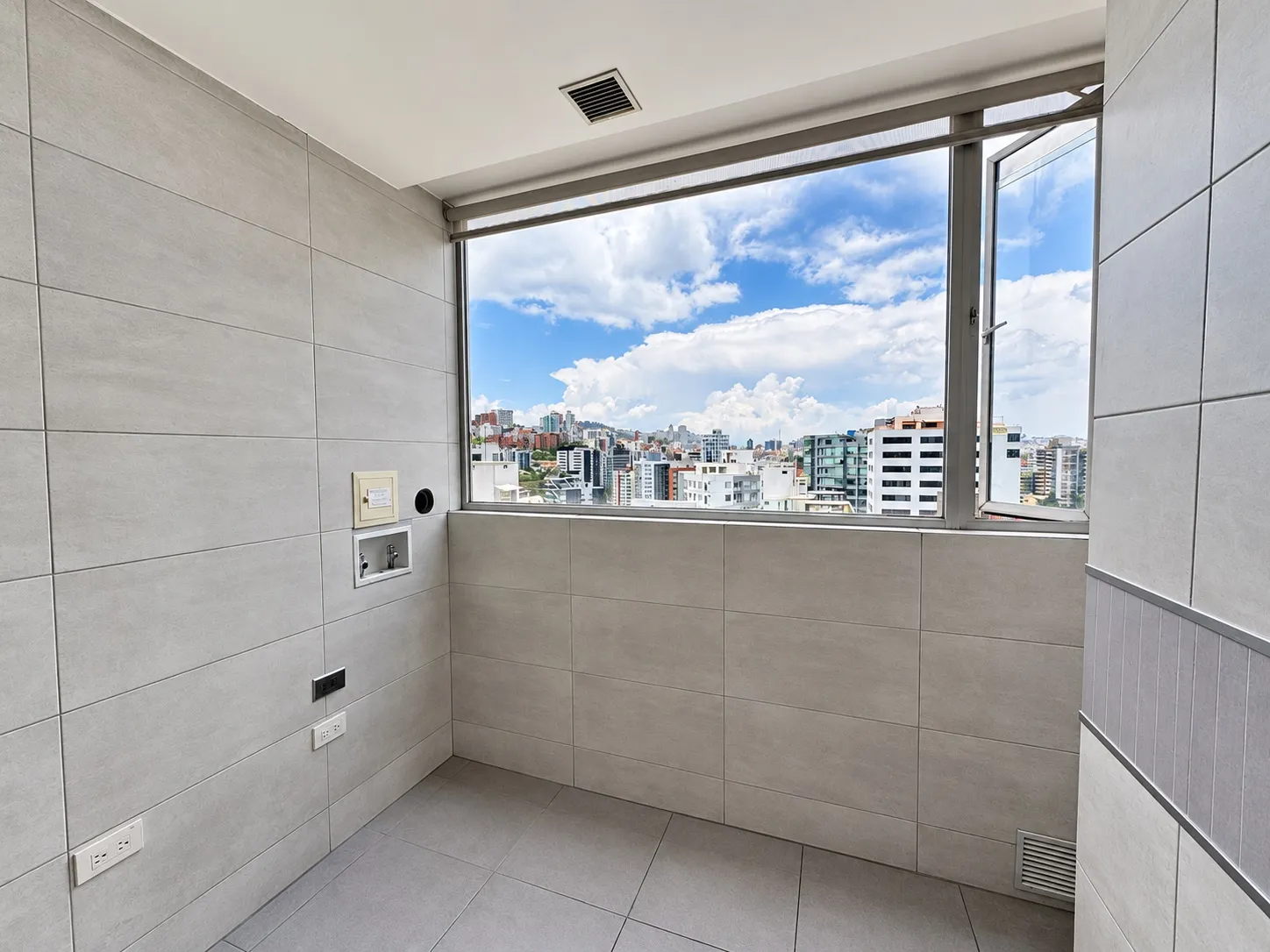 Suite en venta en La Carolina, Quito — foto 10 de 12